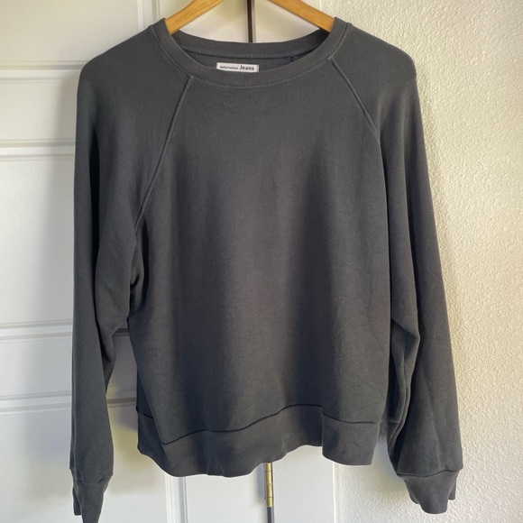 Reformation Rio Classic Sweatshirt - Picture 2 of 4